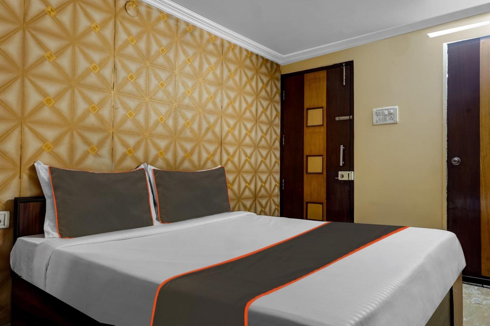 Hotel Galaxy Residency Kalyani Nagar Пуне Екстер'єр фото