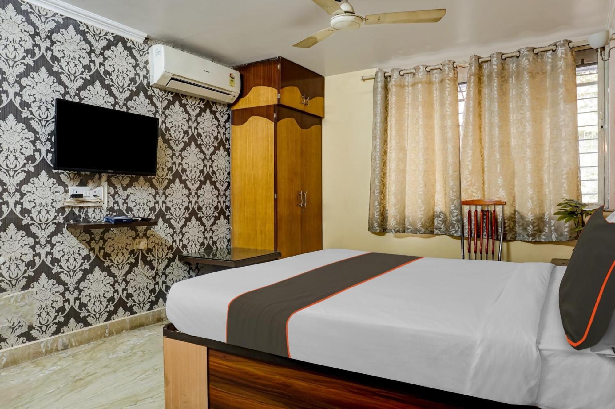 Hotel Galaxy Residency Kalyani Nagar Пуне Екстер'єр фото